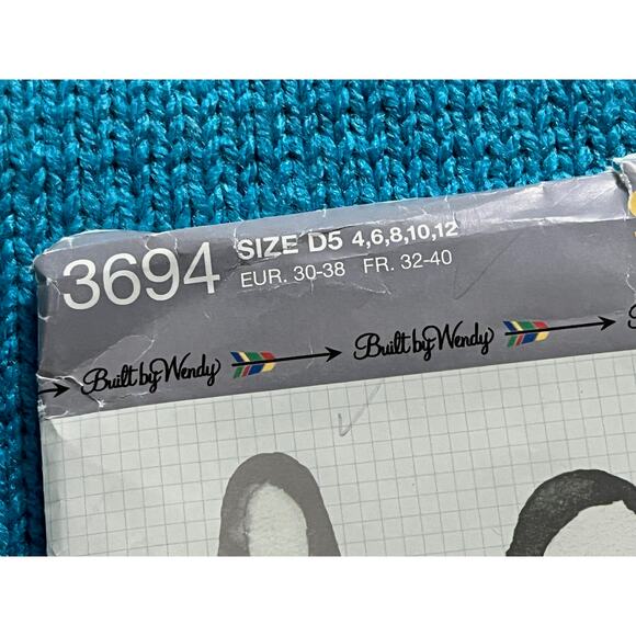 McCalls 3694 Sewing pattern dress mini dress hoodie size 4 6 8 10 12 - Picture 2 of 5